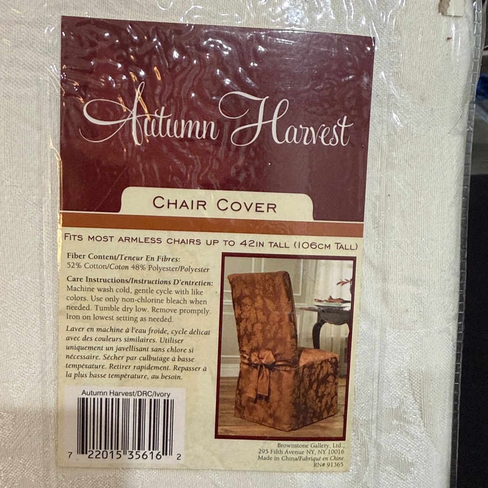 White Chair Covers (6) - Picture 4 of 5